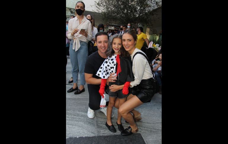 Arturo Jimenez e Isabella Jimènez y Paulina Flores. GENTE BIEN JALISCO/ESMERALDA ESCAMILLA