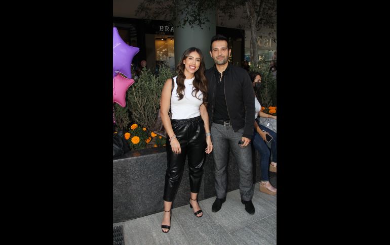 Paty Acenedo y Carlos Lomelí. GENTE BIEN JALISCO/ESMERALDA ESCAMILLA