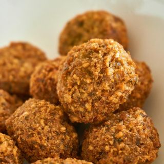Para el antojito vegetariano, hoy consiente el paladar con gorditas de piloncillo o bolitas dulces de piloncillo