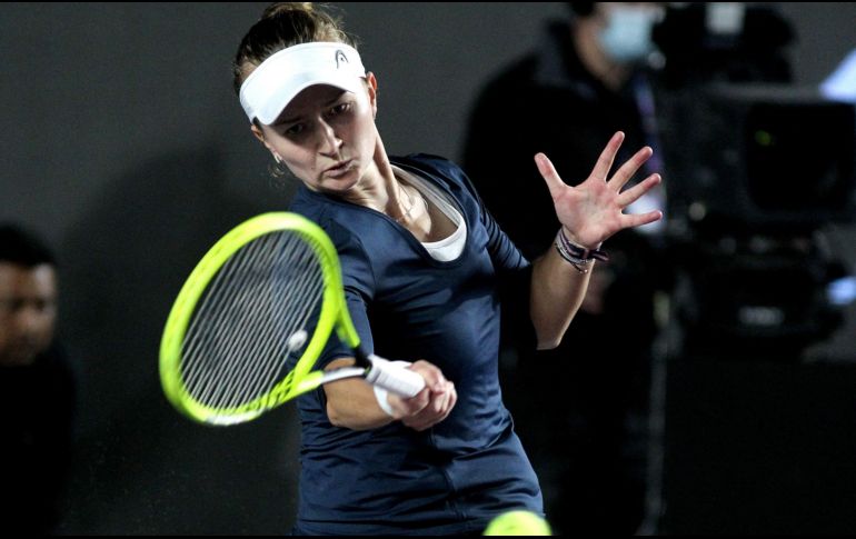 GRAN RITMO. Barbora Krejcikova (FOTO)y Katerina tienen ya un pie y medio dentro de las Semifinales. AFP/U. RUÍZ