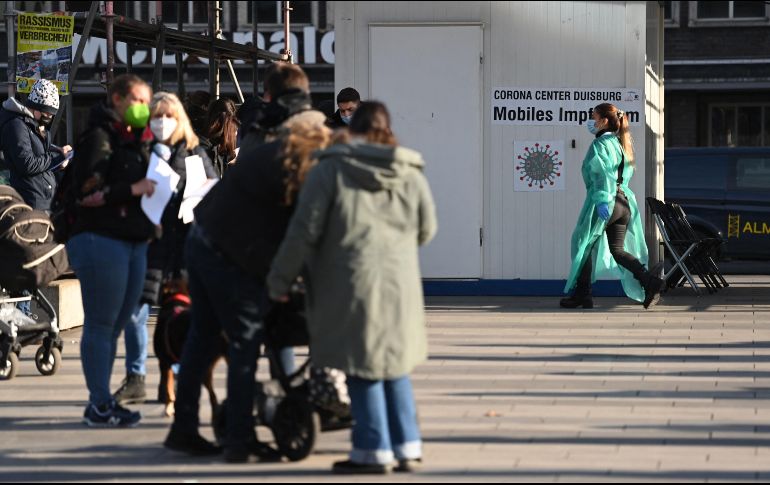 Las autoridades bávaras se plantean implantar severas restricciones a los ciudadanos no vacunados, tal como están adoptando otros países europeos. AFP/I. Fassbender