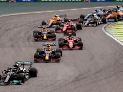 En la lucha de constructores, Mercedes solamente le saca de diferencia un punto a Red Bull. EFE / ARCHIVO