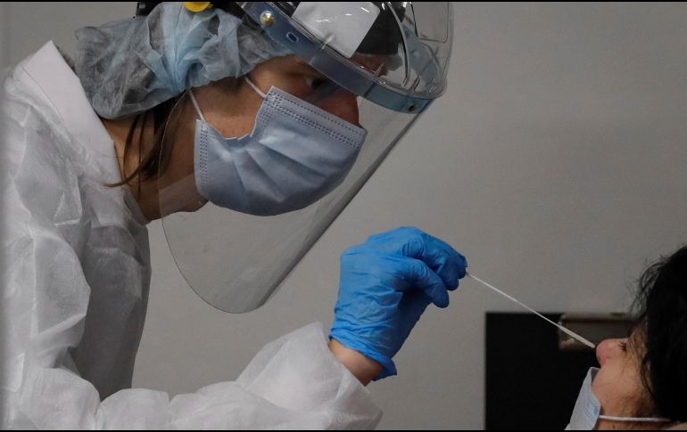 El gobierno canadiense declaró que también va a analizar las aguas residuales de todos los vuelos internacionales que aterricen en Toronto o Vancouver para detectar nuevas variantes. EFE / ARCHIVO