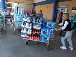 Lupita Vázquez estima que obtuvo un descuento de alrededor de 25% en el total de sus compras. EL INFORMADOR/A. Camacho