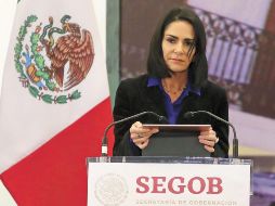 Lydia Cacho fue detenida arbitrariamente en 2005 en Cancún y trasladada al estado de Puebla, en el centro del país, durante el trayecto agentes de la policía la torturaron. SUN / ARCHIVO