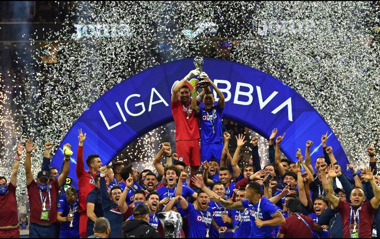 El mediocampista del Cruz Azul, Rafael Baca, afirmó este martes que su equipo tiene la calidad suficiente para obtener, sin pretextos, el bicampeonato en el Torneo de Apertura 2021. AFP / ARCHIVO