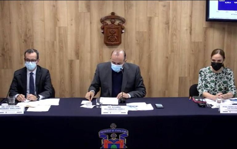 Villanueva (centro) informó que buscará reunirse con diputados locales, que tienen pendiente la revisión del paquete presupuestal. ESPECIAL /