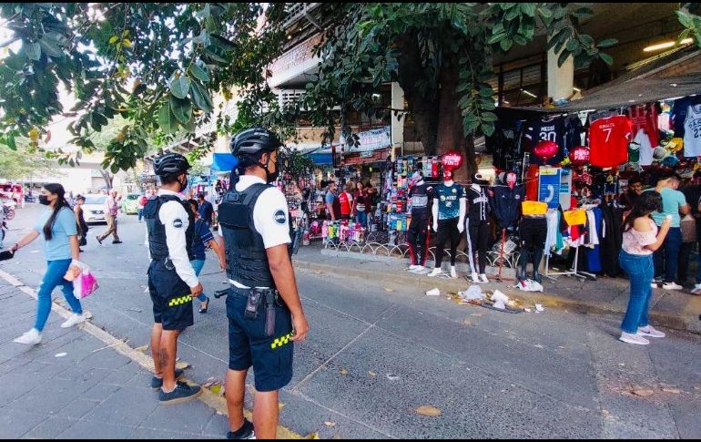 El operativo, señalaron las comisarías, continuará hasta el día de mañana miércoles, a la par del cierre del “Buen Fin” de este 2021. TWITTER/@PoliciaGDL