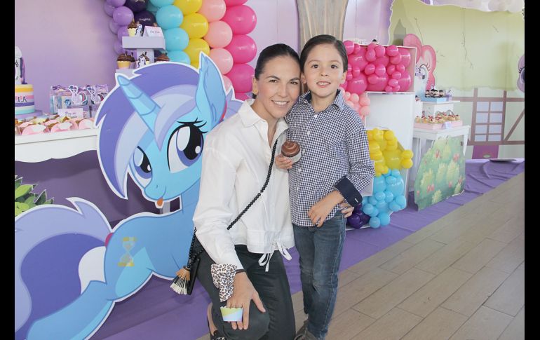 Isabella cumple 5 años. GENTE BIEN JALISCO/ ESMERALDA ESCAMILLA