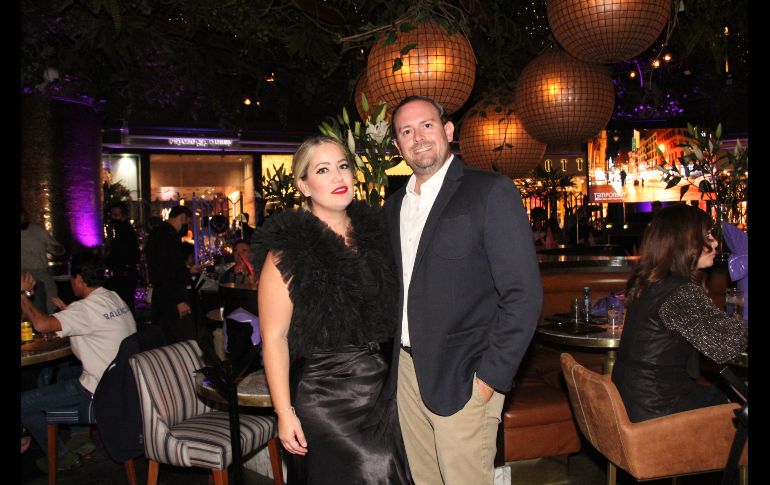 Ivonne Orendain y Juan Pablo Carrillo Santoscoy. GENTE BIEN JALISCO/ESMERALDA ESCAMILLA