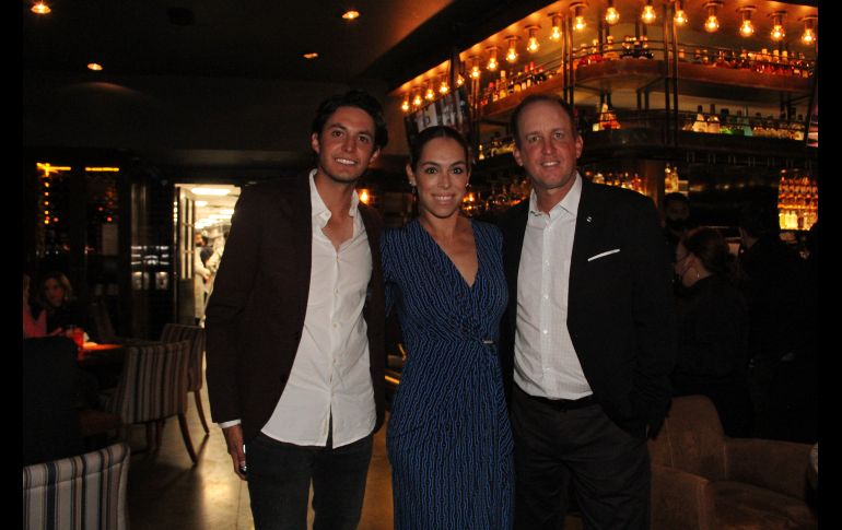José Eduardo Martinez, Melissa Lejarazu y Jorge Heyser. GENTE BIEN JALISCO/ESMERALDA ESCAMILLA