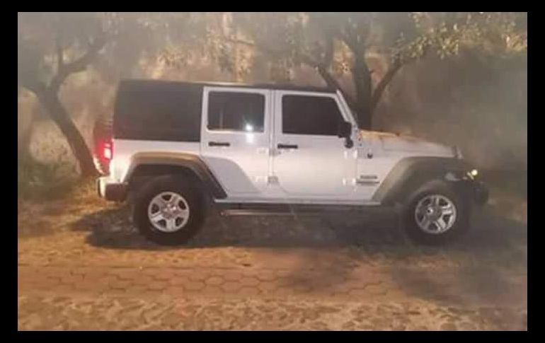 La camioneta Jeep se localzó en una calle empedrada en la colonia El Campesino, en Zapopan. ESPECIAL