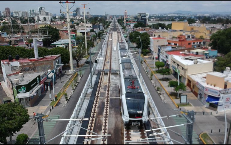 El míercoles la Línea 3 suspendió su servicio, ayer funcionó a baja velocidad por varias horas. EL INFORMADOR/G. Gallo