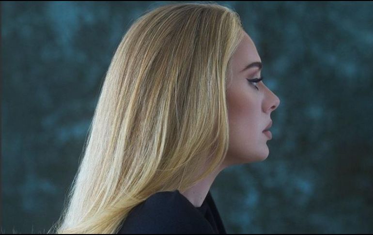 El nombre “30” de Adele, hace referencia a un momento en su vita en la que todo era desazón. ESPECIAL / INSTAGRAM