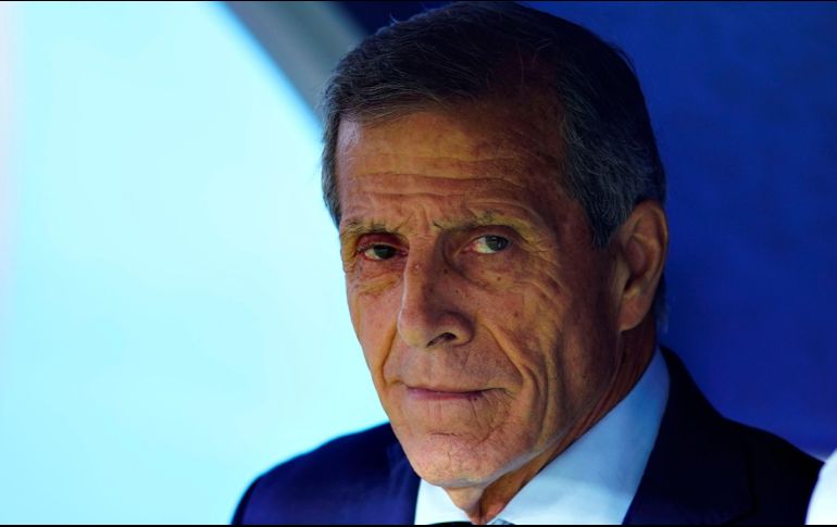 Bajo su batuta, el plantel clasificó a tres mundiales seguidos, llegó a las semifinales de Sudáfrica 2010 y quedó quinto en Rusia 2018. Además, conquistó la Copa América 2011 en Argentina. IMAGO7