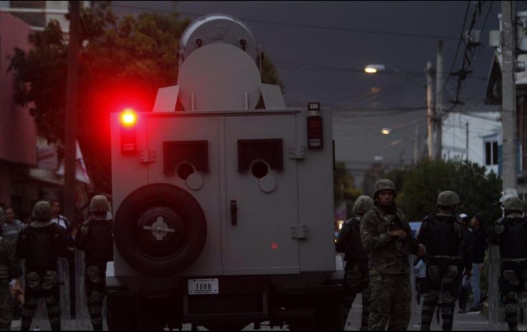 Elemenos de la propia Marina Armada se hicieron cargo de trasladar a sus compañeros a recibir atención médica; la FGE seguirá con la investigación. EFE/EFE/Archivo