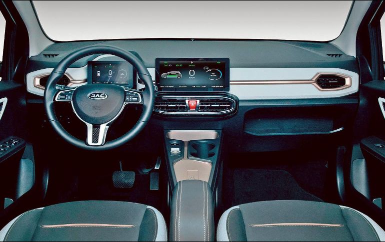 Cuenta con sistemas básicos de seguridad, así como de conectividad e infoentretenimiento. EL INFORMADOR/M. Castillo