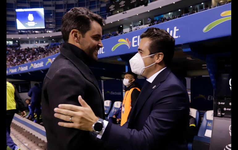 DUELO DE JÓVENES. Nicolás Larcamón (37) y Michel Leaño (34) son los dos entrenadores más jóvenes del futbol mexicano. IMAGO7