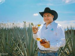 Tradición. Gildardo Partida explica que el sector tequilero tiene un crecimiento sólido y que la tecnología es fundamental para llegar a más lugares. Especial