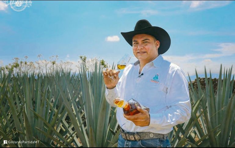 Tradición. Gildardo Partida explica que el sector tequilero tiene un crecimiento sólido y que la tecnología es fundamental para llegar a más lugares. Especial