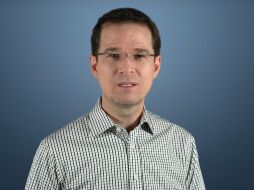 Anaya Cortés argumenta que el mundo está cambiando rápido y nuestro futuro está volteando hacia arriba, 