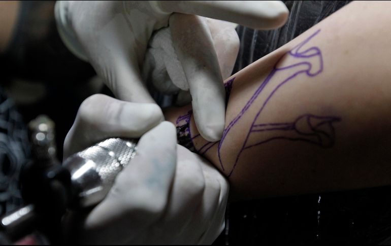 Brandon cursa el último año de la escuela primaria y sueña con ser marino. Pero 