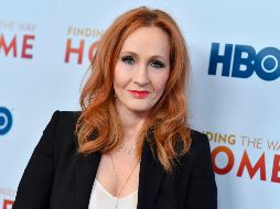 En su cuenta de Twitter, J. K. Rowling explica que son tantas las amenazas que podría 