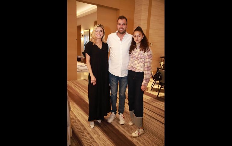 Fernanda Barragán, Alejandro Mora y Valentina Mora. GENTE BIEN JALISCO/TONY MARTÍNEZ