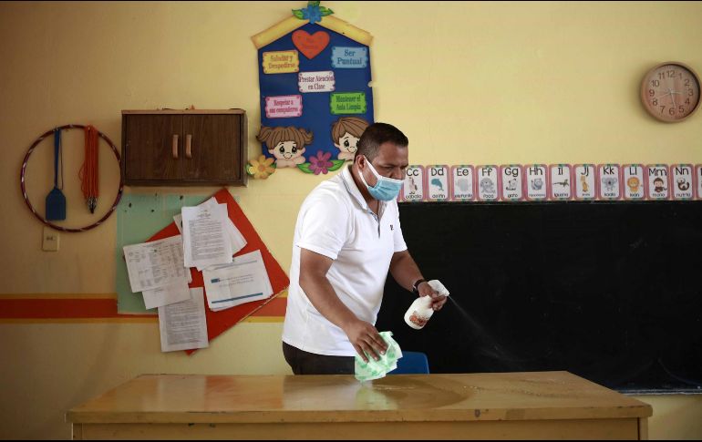 En Palacio Nacional, López-Gatell destaca que la mayoría de los casos de contagios por COVID que se han presentado en las escuelas son leves. SUN / ARCHIVO