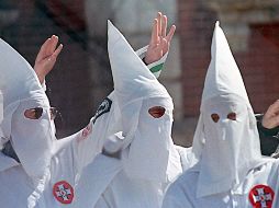 Llamados. Las autoridades han recibido reportes sobre la membresía de guardias al Ku Klux Klan. AP