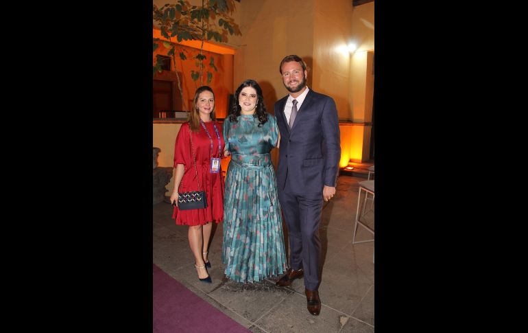Adriana Molina, Coqui Morales y Trevor Lawler. GENTE BIEN JALISCO/ESMERALDA ESCAMILLA