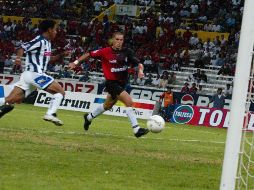 Los partidos entre Rojinegros y Rayados suelen dar un verdadero espectáculo a la tribuna. EL INFORMADOR / ARCHIVO