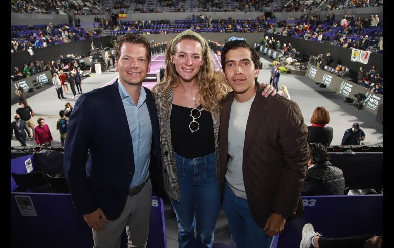 Frederic Pennet, Haley Ortíz y Alejandro Ortíz. GENTE BIEN JALISCO/TONY MARTÍNEZ