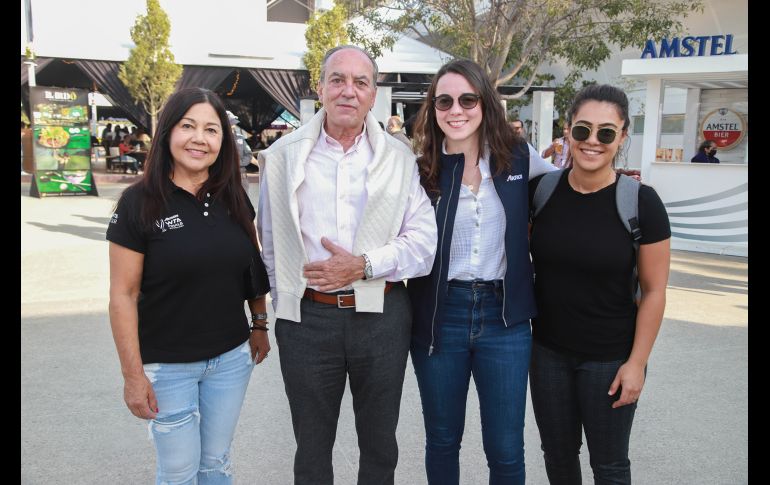 Irais Farias, Adolfo Hernández, Macarena Hernández y Fátima Silva. GENTE BIEN JALISCO/TONY MARTÍNEZ