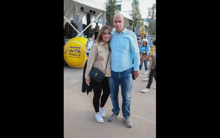 Tere Landeros y Antonio Chávez. GENTE BIEN JALISCO/TONY MARTÍNEZ