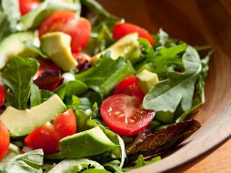 Ensalada de aguacate. ISTOCK.