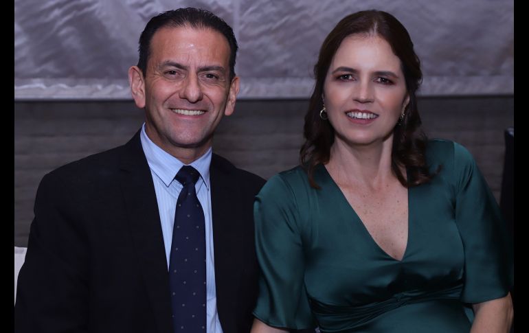 Eduardo Cabrera y Betina Guzmán. GENTE BIEN JALISCO/CLAUDIO JIMENO