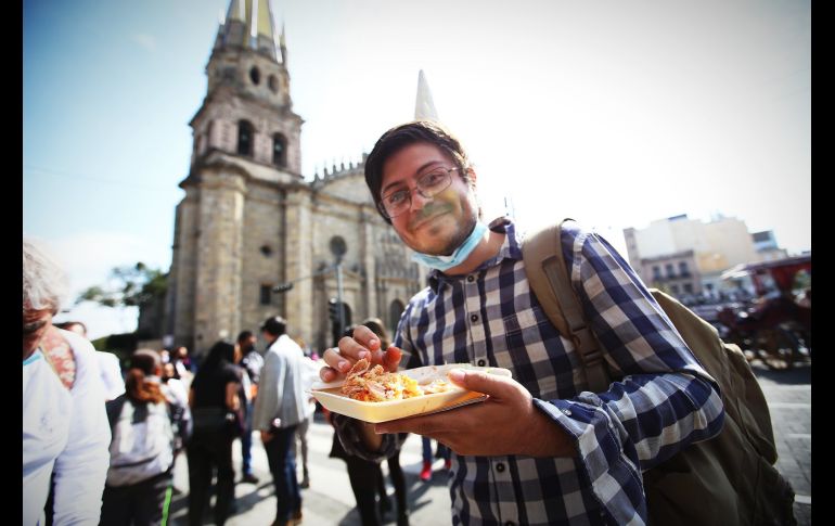 El alcalde Pablo Lemus invitó a los asistentes a impulsar la recuperación de la ciudad con base a su cultura y su gastronomía. ESPECIAL