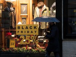 Las compras por Internet, los artículos agotados debido a la escasez de suministros, los altos precios de la gasolina y los alimentos, así como la falta de personal, afectaron al 