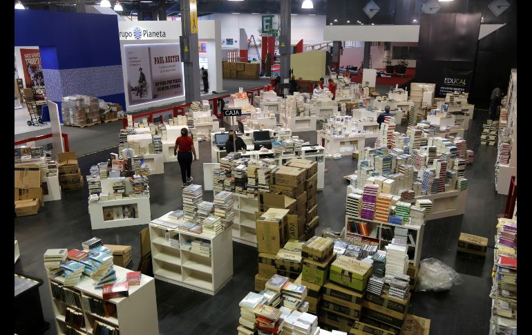 El horario para el público será divido en dos turnos para que la sede de la Expo Guadalajara sea higienizada en su totalidad. EFE/F. Guasco