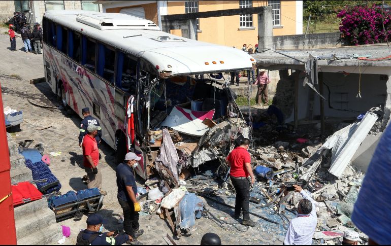 Hasta este mediodía, 14 de las 20 víctimas ya habían sido identificadas por sus familiares. XINHUA/F. Ramírez