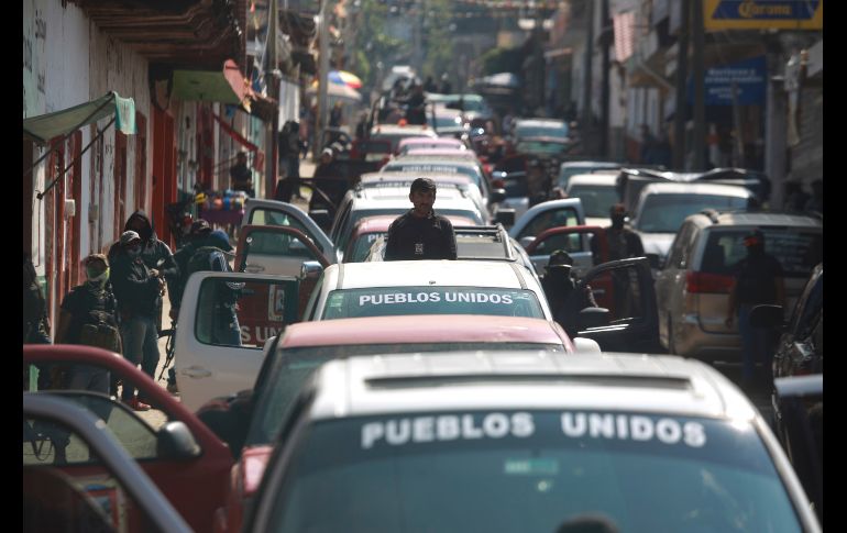 Denuncian que Los Viagras y el Cártel Nueva Generación cobran impuestos muy altos a los aguacateros de la zona. AP/A. Solís