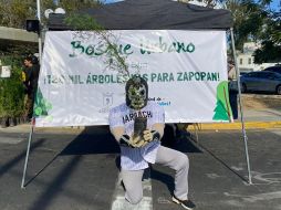 Bosque Urbano de Extra regaló este domingo cedros blancos en el módulo de la Vía RecreActiva de Zapopan