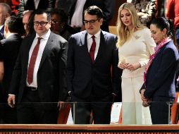 José Ramón López Beltrán (i) y Andrés Manuel López Beltrán (c), dos de los hijos del Presidente Andrés Manuel López Obrador. NTX / ARCHIVO