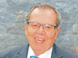 Compendio. Durante 10 años Porfirio Muñoz Ledo se encargó de almacenar diversos textos,  compactó esa información para su actual libro que presenta en la FIL. El Informador/ A. Rodríguez