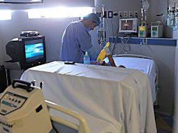 Detallan que el niño tiene quemaduras de segundo grado 