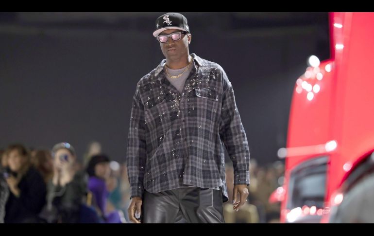 El pasado 28 de noviembre murió el famoso diseñador de modas Virgil Abloh, Director Creativo de la colección masculina de Louis Vuitton y fundador de la firma Off White. EFE/ IAN LANGSDON  El pasado 28 de noviembre murió el famoso diseñador de modas Virgil Abloh, Director Creativo de la colección masculina de Louis Vuitton y fundador de la firma Off White. EFE/ IAN LANGSDON