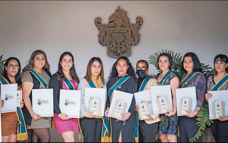 RECONOCIMIENTO. Es la más alta presea para premiar el desempeño o servicio relevante prestado. ESPECIAL