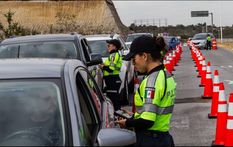 Si el conductor se encuentra fuera de los parámetros normales para conducir será retenido y enviado al Centro Urbano de Retención Vial por Alcoholimetría (CURVA) o se le aplicará una sanción económica. EL INFORMADOR / ARCHIVO