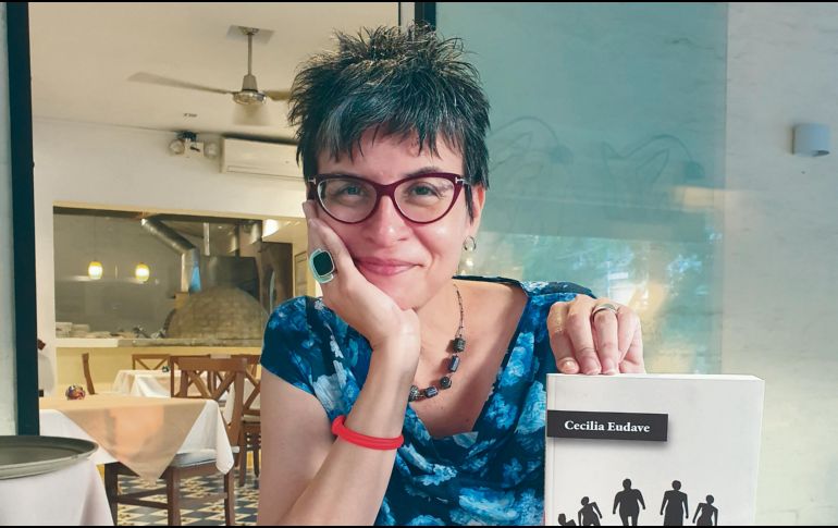 Compendio. Cecilia Eudave quiere que los lectores imaginen lo que podría suceder en cada cuento de su libro. El Informador/ E. Esparza